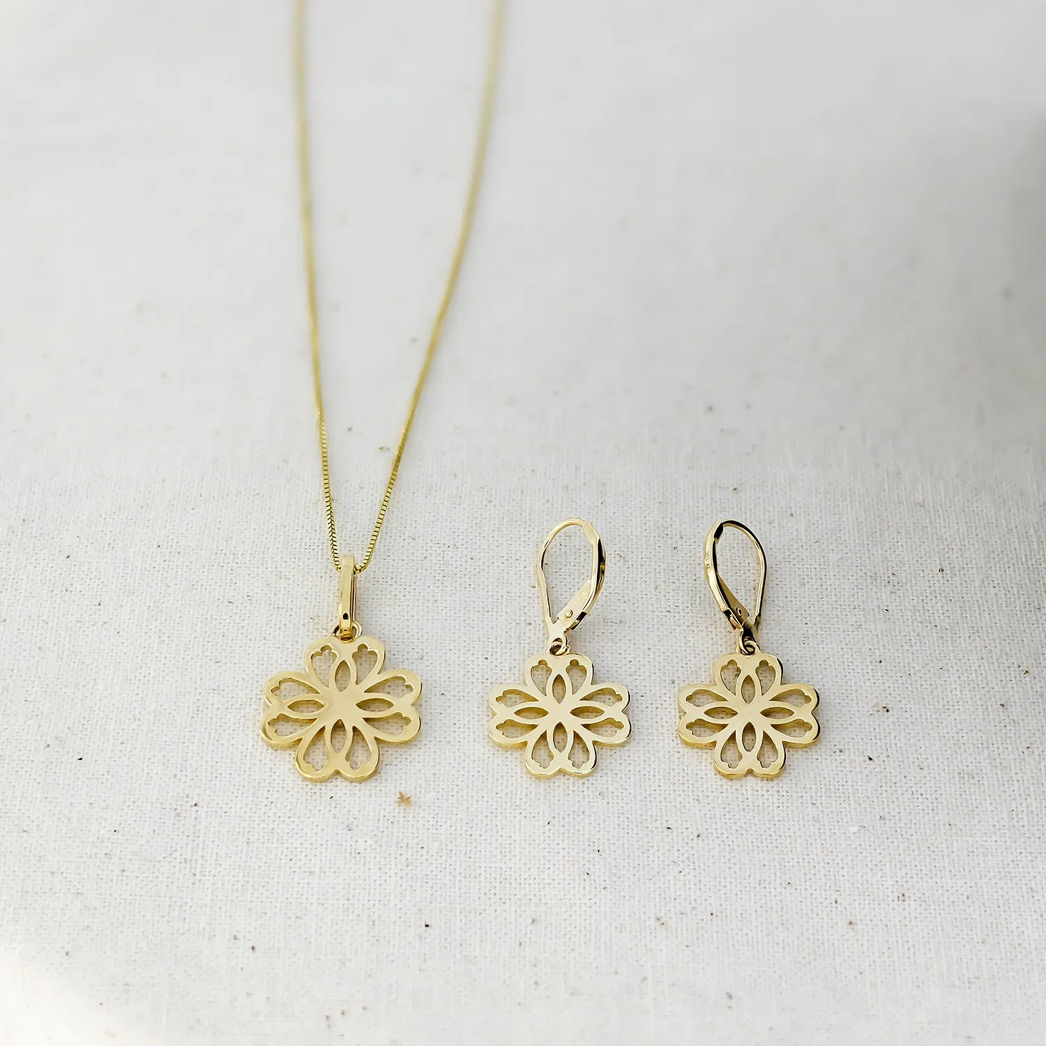 9 Carat Yellow Gold Clover Drop Earrings