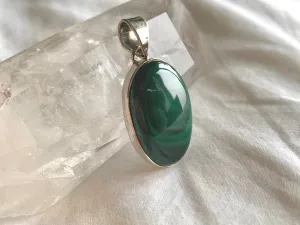 Malachite Akoni Pendant - Long Oval