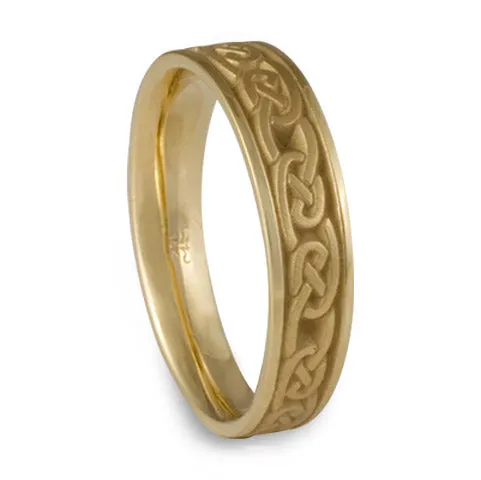 Narrow Cheek to Cheek Wedding Ring in 14K Yellow Gold