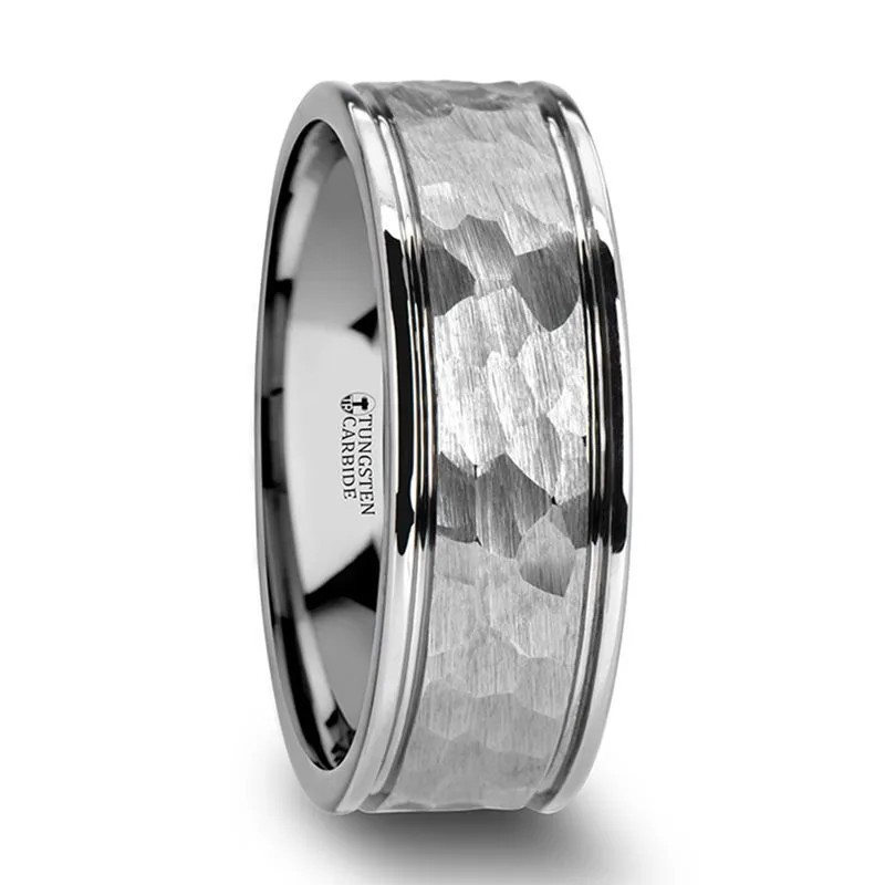 THORNTON | Tungsten Ring Hammered Finish