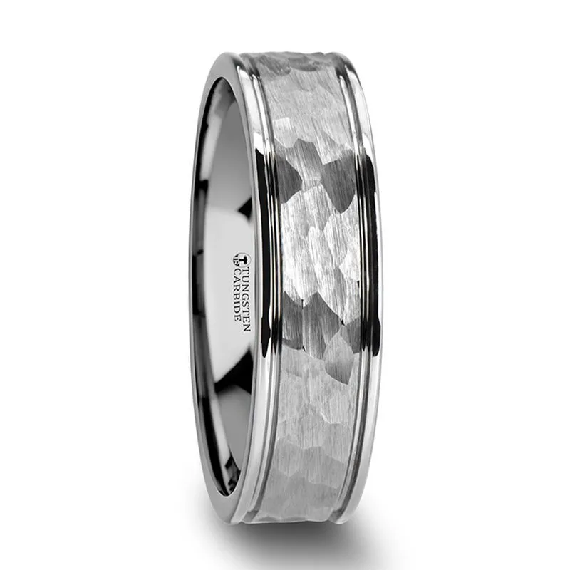 THORNTON | Tungsten Ring Hammered Finish